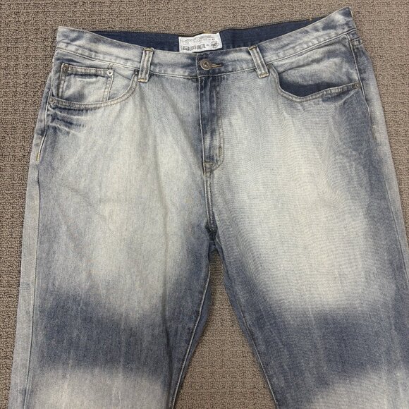 Ecko Unltd Jeans 40X31 Relaxed Fit Straight Leg Mid Rise Distressed Stone Wash - Picture 3 of 16